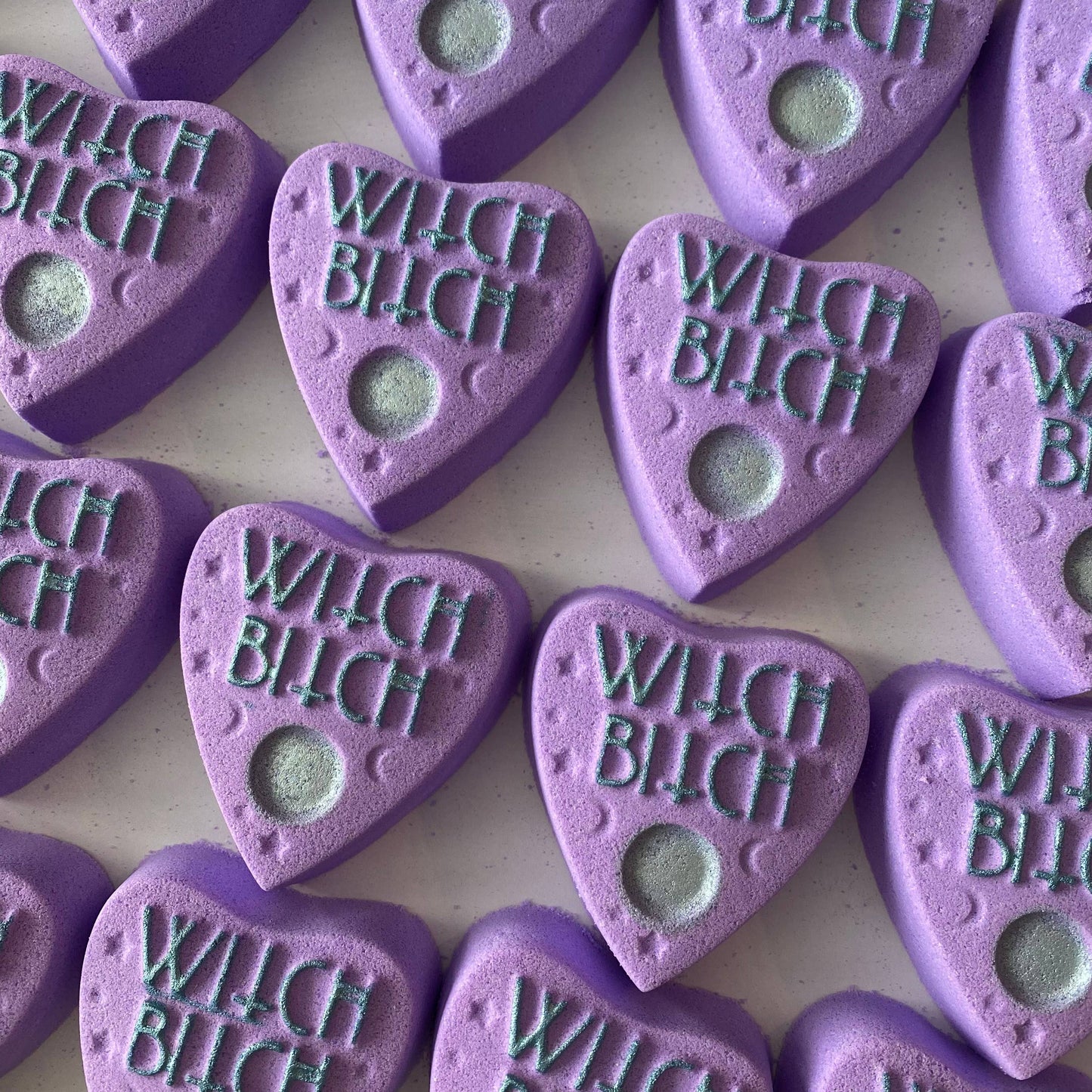 Bombe de bain sorcière