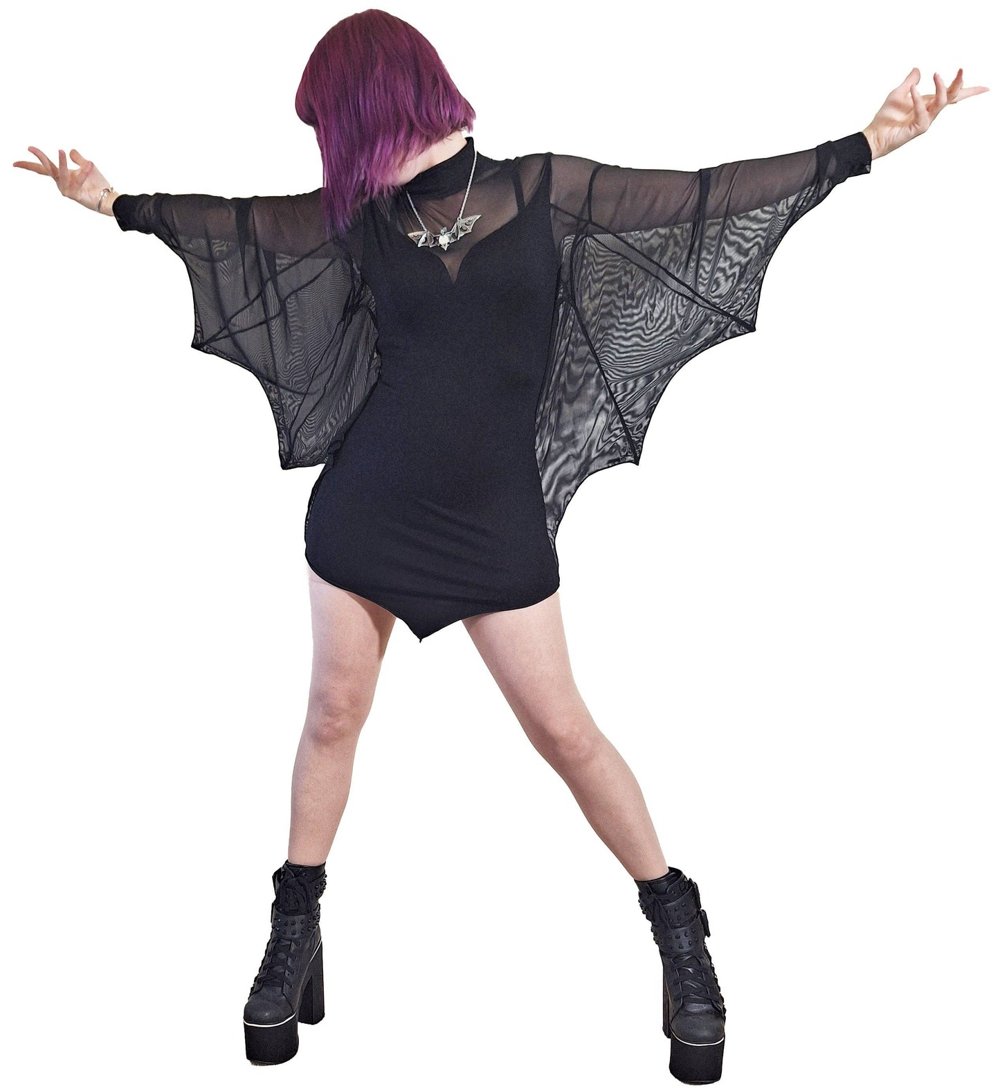 Robe Mini Cybele Necessary Evil avec Manches Effet Ailes de Chauve-souris