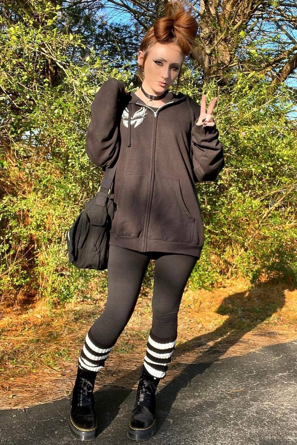 Sweat à capuche Dark Fairy [fermeture éclair ou pull]