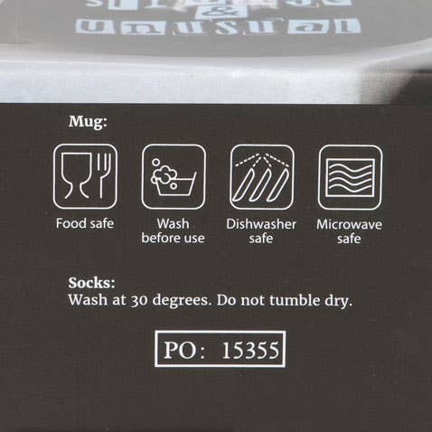 Ensemble de mugs et chaussettes gothiques étranges et insolites